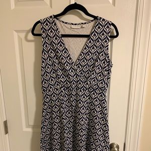 New York and company blue print dress with pockets